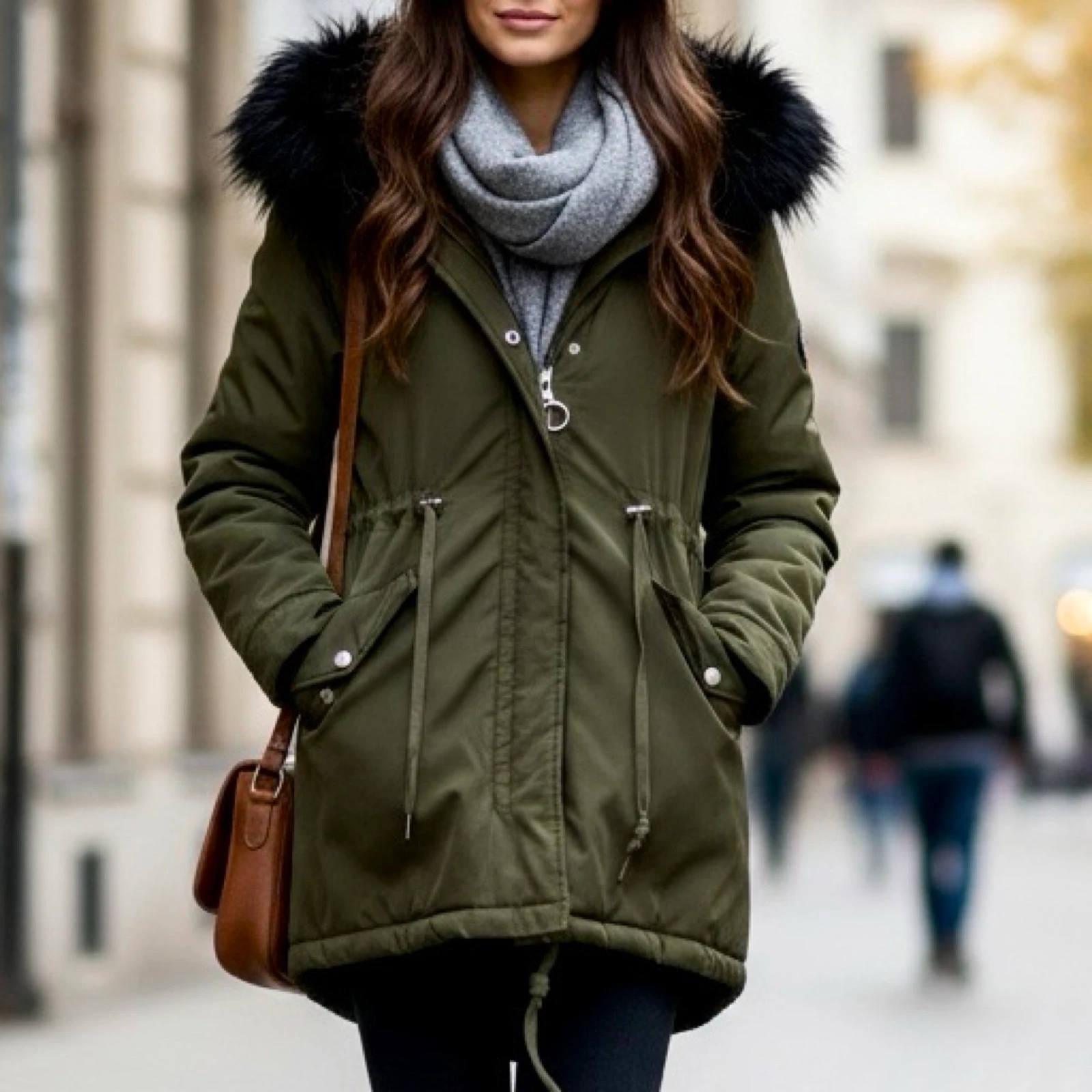 Parka verde capucha pelo negro